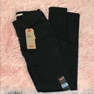 535 Levi’s Super Skinny